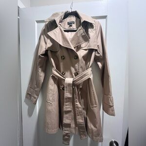 Nordstrom Tan Rain Coat, size Small